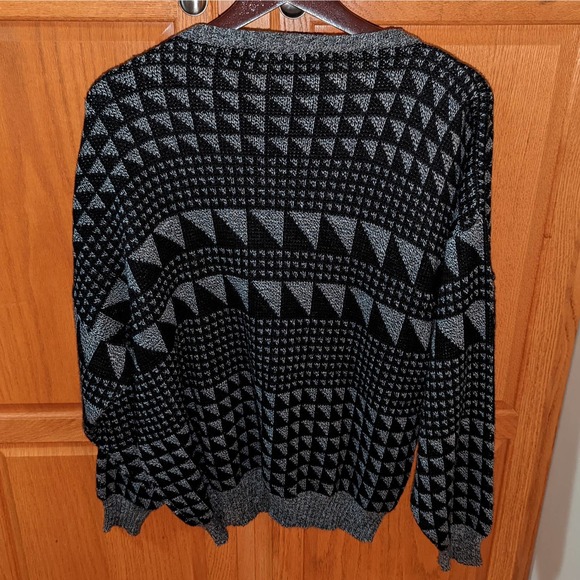 Vintage Mario Gilbert Women size L Italy Wool Mix Sweater Grey Black Geometric - Picture 2 of 4
